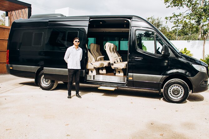 One way Private Transfer Cancun - Cancun International Airport - Finding Your Driver at Cancun Airport Terminals 2, 3, and 4