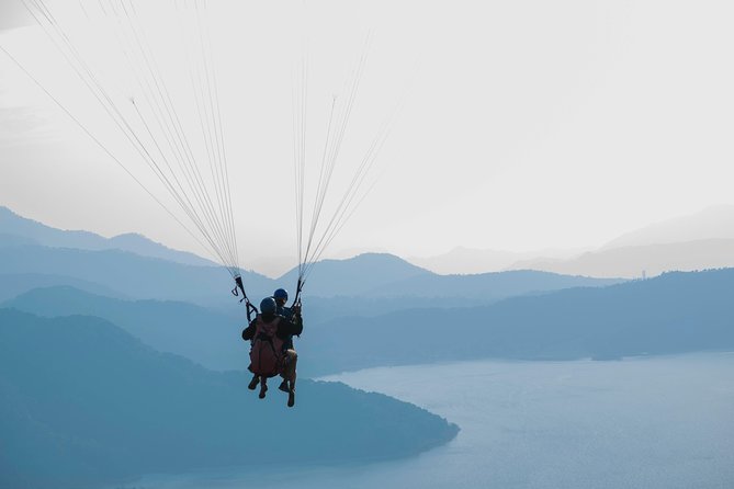 Paragliding in Valle de Bravo - Meet the Instructors, and What Their Calm Teaches You