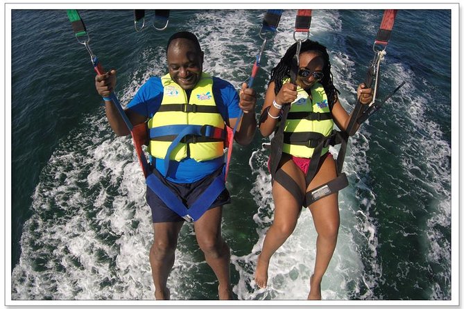 Parasailing Tour - From Your Hotel Lobby to Parasail Cancun Marina