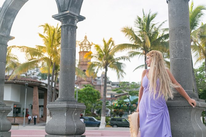 Photo Shoot in Puerto Vallarta Historic Downtown - Getting Your 20 High-Resolution JPEGs in 10 Days