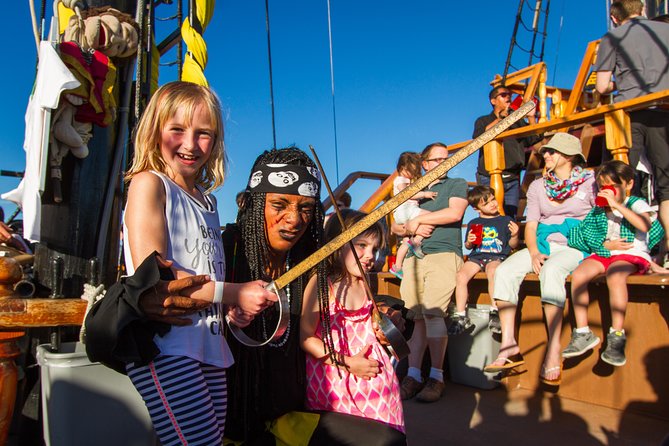 Pirate Ship Snorkel and Lunch Cruise in Los Cabos - Stop 1: The Arch of Cabo San Lucas photo moment