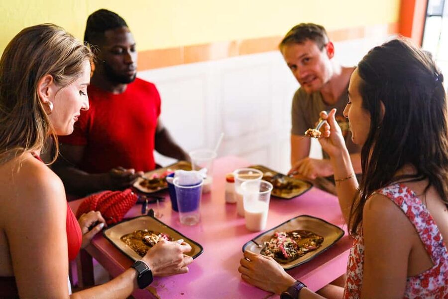 Playa del Carmen: 3-Hour Local Food Walking Tour - Family-run markets and juice breaks for seasonal fruit flavor