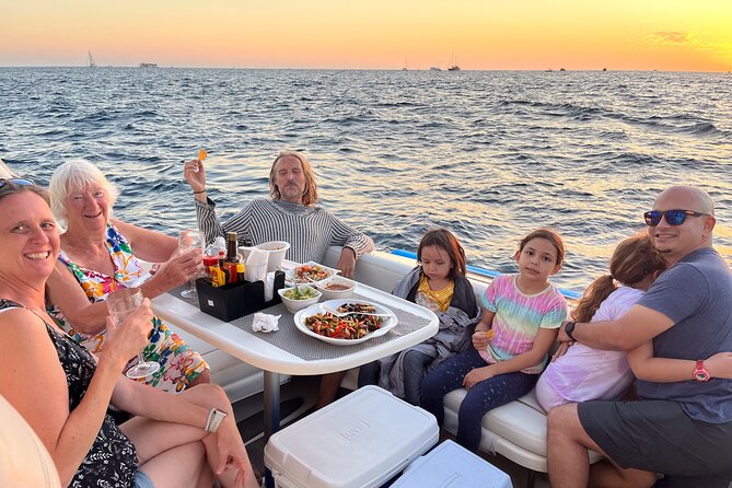 Private 3hr Yacht Cruise in Cabo San Lucas all included - All included: snacks, lunch, drinks, snorkeling gear, and flotation