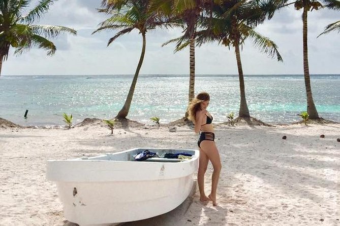 Private beach, all inclusive. - All-inclusive lunch and drinks that make the day feel complete