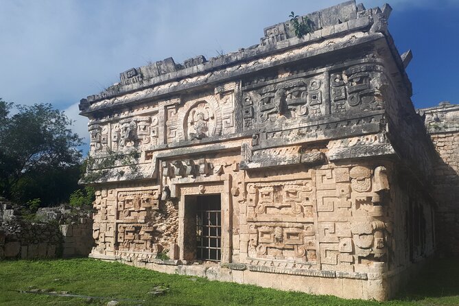 Private Chichen Itza, Cenote and Valladolid Tour with Lunch - Valladolid: Colorful Streets With One-Hour Flexibility