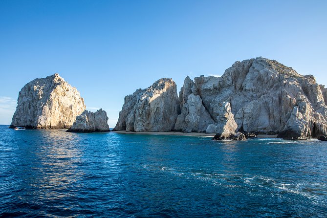Private Day Trip to San José & Cabo San Lucas - Plaza Mijares in San Jose del Cabo: the easy cultural pause