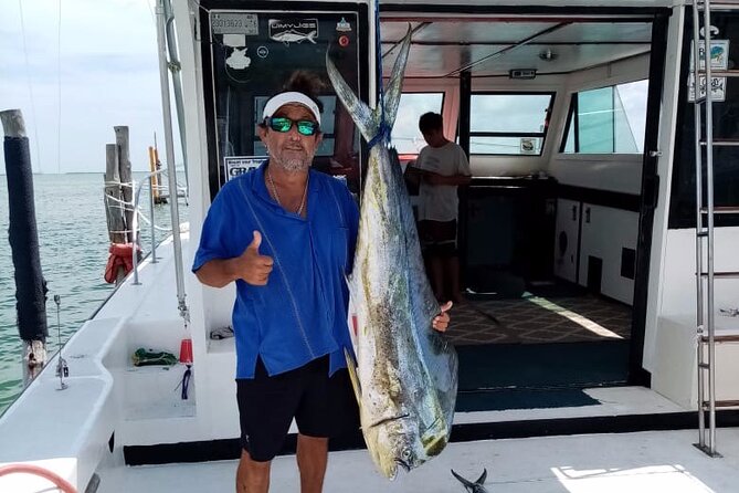 Private fishing charter Boat 48ft 12 pax Good Marlin and Sailfish - Comfort, safety, and what to bring for a smoother ride