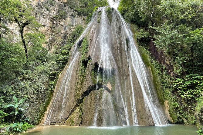 Private/Group Cola de Caballo Waterfall & Santiago (Premium SUV) - What $95 really buys: value beyond the sticker price