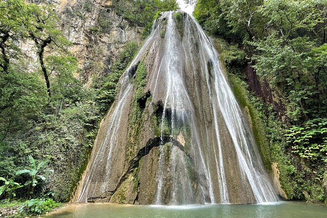 Private/Group Cola de Caballo Waterfall & Santiago (Premium SUV) - Santiago Pueblo Mágico: Saint James Church, cobblestones, and a real lunch plan