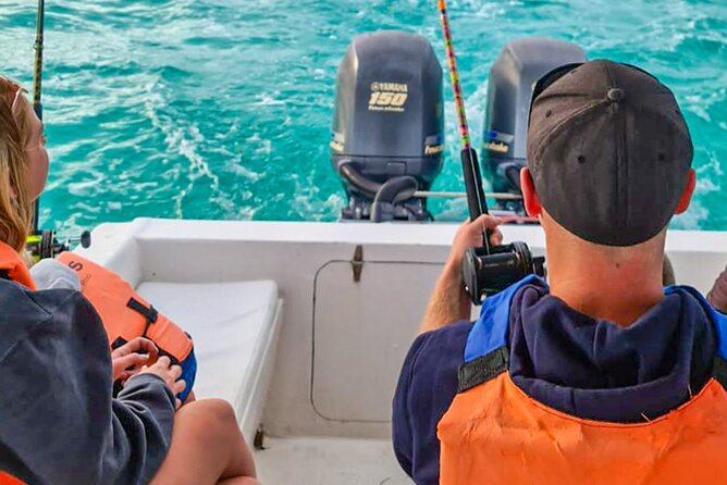Private Inshore Fishing Experience in Isla Mujeres and Cancún - Food and drinks onboard: what’s included, and how to plan for snacks