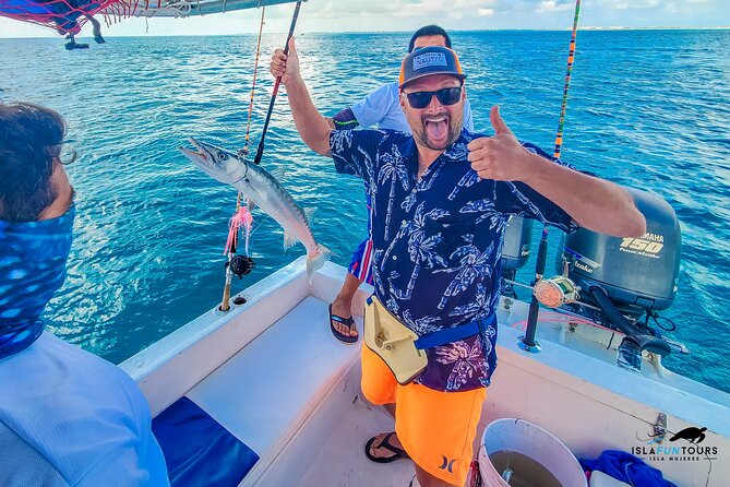 Private Inshore Fishing Experience in Isla Mujeres and Cancún - Sea conditions and motion sickness: the one thing to take seriously
