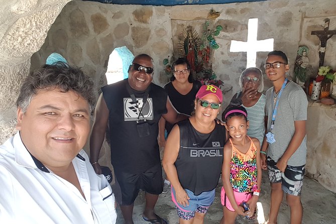 Private Island Tour at Your Leisure - How the guide builds your day (and why up to 14 matters)