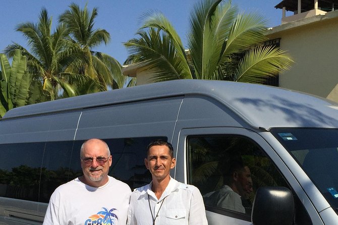 Private Ixtapa and Zihuatanejo City Tour - La Madera beach: the calm wrap-up after markets and viewpoints