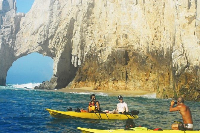 Private Los Cabos Arch & Playa del Amor tour by Glass bottom kayak - Wildlife and photo help, led by Jose Luis-style guidance