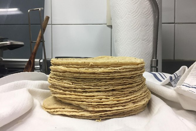 Private Mexican Cooking Class with Gastronomic Historian, Lucia - How the 3 hours work: hands-on cooking or a great live demo