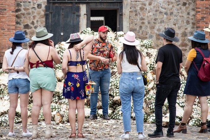 Private One Day Adventure Tour in Tequila and La Fortaleza Distillery - Stop 3: Free time in the town of Tequila, portals and main square browsing