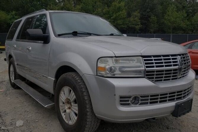 Private pick up Mexico City Airport Transfer to Hotels in Mexico City - Private pickup at MEX, T1 or T2, with a name sign