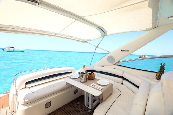 Private Premium Yacht 46FT Rental in Cancún - Who should book this private Cancun yacht day
