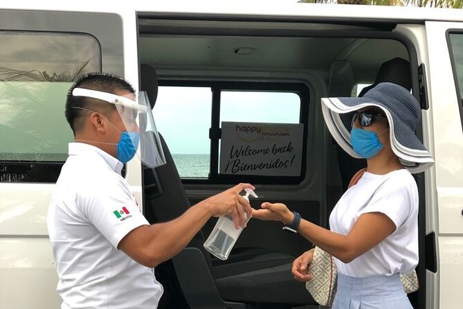 Private Roundtrip Transportation from Cancun Airport to Playa del Carmen - Cancun Airport Pickup: The Green Shirt Banner and a Straight Shot Out