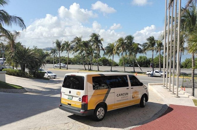 Private Roundtrip Transportation from CUN to Boulevard Kukulcan - Departure day: how early to arrive at CUN and what to expect
