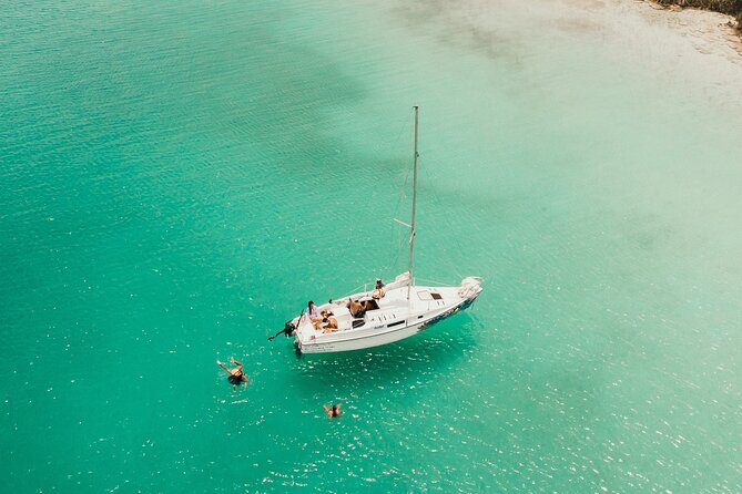 Private sailing tour of Bacalar Lagoon - Stop 2: Bird Island for warm, clear swimming