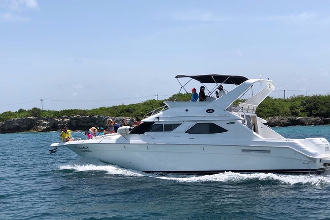 Private SeaRay 47ft Yacht Rental Cancun 23P6 - Meeting at Calle Sunset Marina: logistics that keep your day smooth