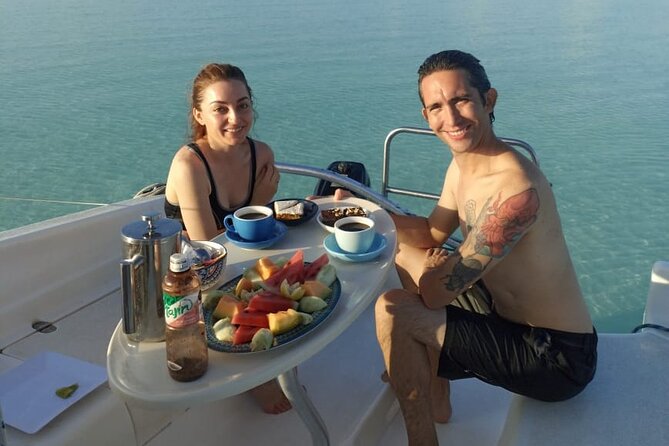 Private Sunrise Tour with Breakfast on Board - Pirates Channel Breakfast Moment and a Second Chance to Swim