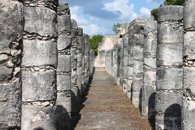 Private Tour Chichen Itzá and Cenote plus Valladolid Magic town - Chichén Itzá: Tickets Included and a Guide Who Connects the Dots