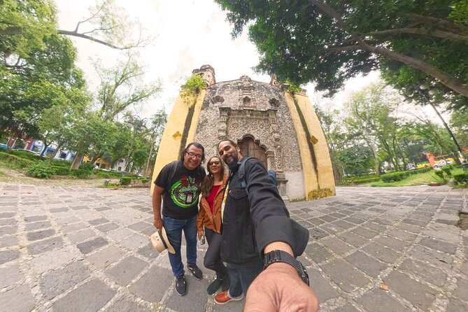Private Tour Coyoacan & Frida Kahlo's Neighbourhood - Best Rated - Parroquia San Juan Bautista: The Heart of the Neighborhood