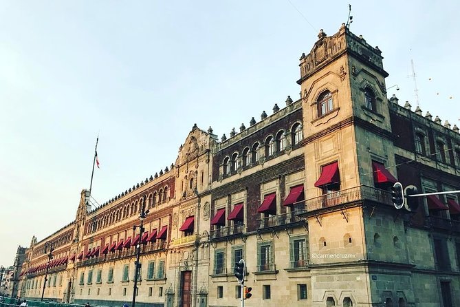 PRIVATE Tour Downtown & Anthropology Museum & Chapultepec Castle - Why Templo Mayor hits hard, even with only 30 minutes
