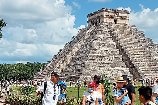 Private Tour in Chichen Itza Official History Guide - Meeting in the right place, then getting in smoothly