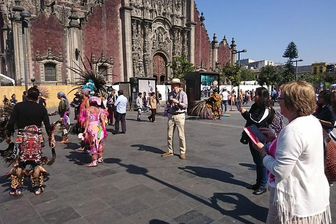 Private Tour of Mexico City with Anthropology - What the driver actually does for you in Mexico City traffic