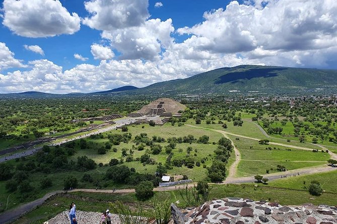 Private Tour of Pyramids of Teotihuacán and Basilica of Guadalupe - Price and value: when $349.62 makes sense