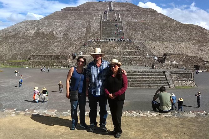 Private Tour: Teotihuacan and Guadalupe Shrine - Tlatelolco Plaza de las Tres Culturas in 30 minutes