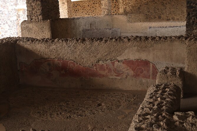 Private Tour with Archaeologist and VR Experience at Teotihuacan - Calzada de los Muertos: The main ceremonial access explained