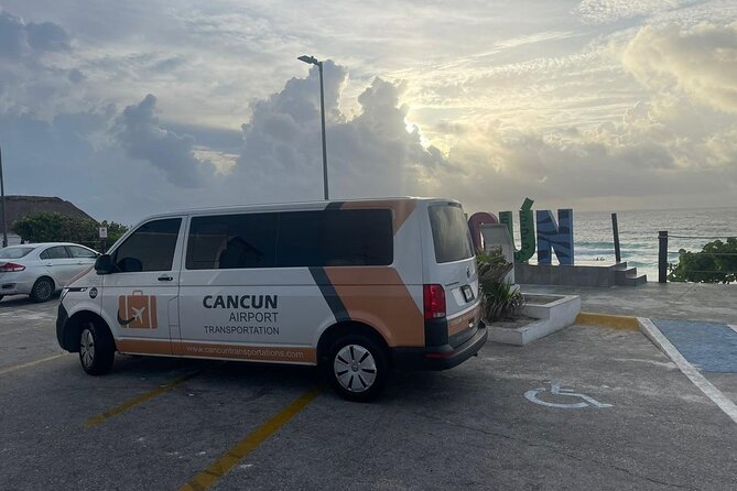 Private Transfer from Cancun Airport to Boulevard Kukulcan - Direct Drop-Off in the Cancun Hotel Zone (Not Elsewhere)