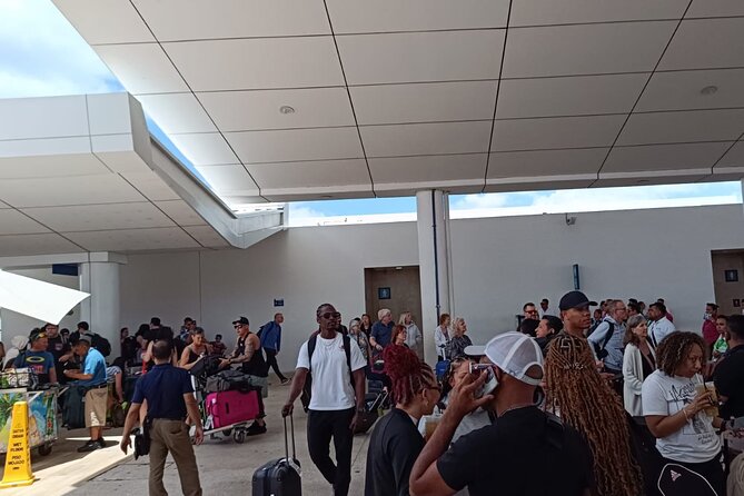 Private Transfer from Cancun Airport to Cancun Hotels 1-7 People - Hotel to airport: confirmed timing and meeting in the lobby