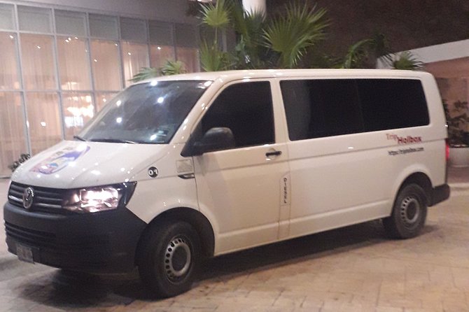 Private Transfer from Cancun Airport to Chiquila - Meeting your driver in Cancun: signs, branded shirts, and fewer headaches