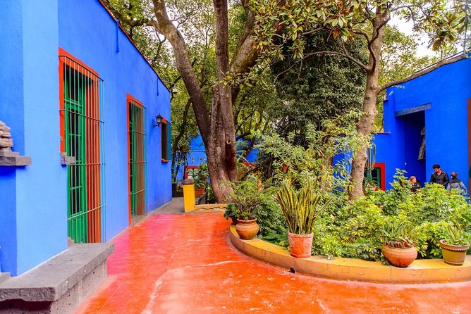 Private Transfer From Mexico City Airport to Downtown - Communication That Can Save Your Arrival Day