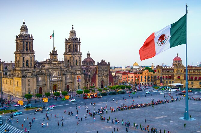 Private Transfer Mexico City Airport MEX to Mexico City - The ride experience in CDMX: safety, route skill, and driver communication