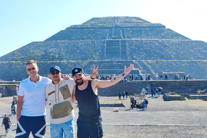 Private Transportation Pyramids of Teotihuacan + Breakfast in Cueva - Getting to Teotihuacan: pickup timing and the small-car reality