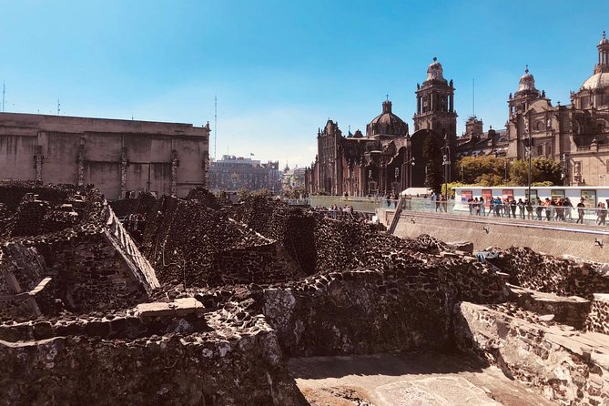 Private Walking Tour Gems of the Historic Center of Mexico City - San Francisco convent remains and a strategic square pause