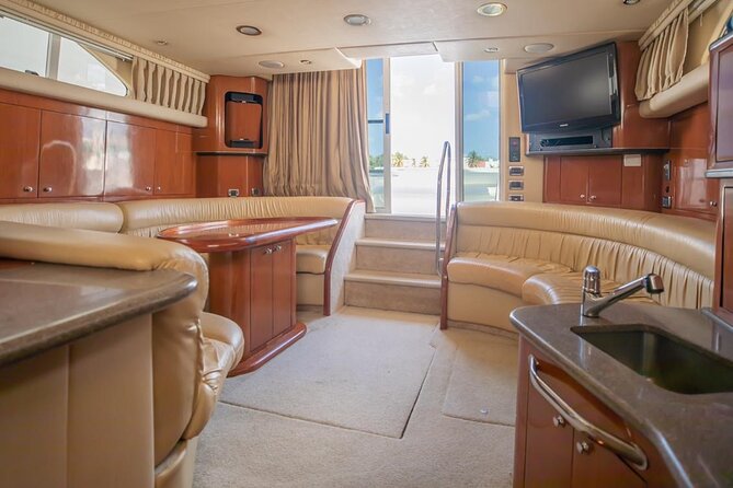 Private Yacht - 46 ft SeaRay Cancun Bay Snorkel 23P4 - Snorkeling Gear Included, but Plan Your Expectations