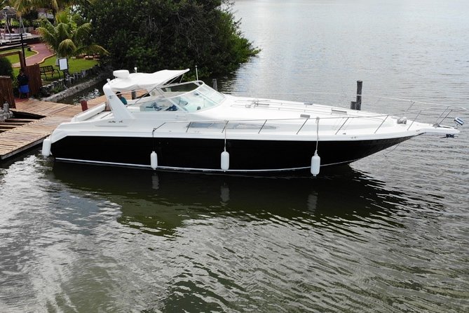 Private Yacht 46ft Sea Ray Snorkel up to 15 pax 23P2 - Private Sea Ray 46ft in Cancun, and why it feels different