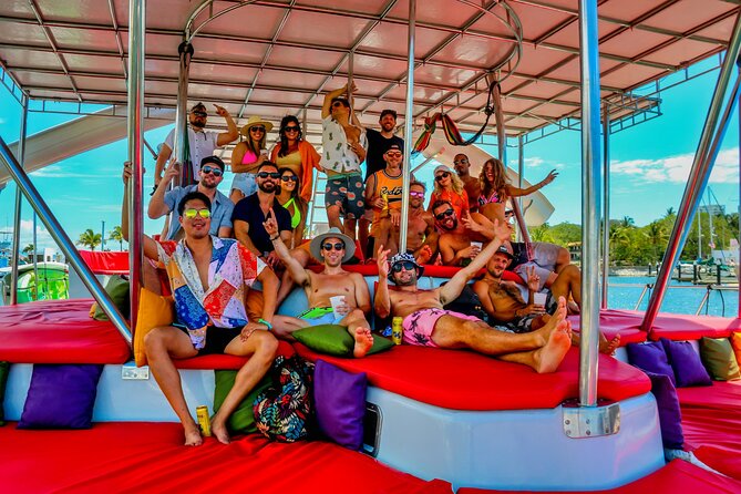 Private Yacht Charter ChicaFUN 3 Waterslides All Inclusive - Price and value: $1,940 for up to 15 people