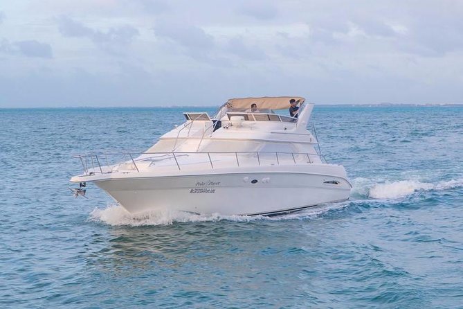 Private Yacht Rental Sea Ray 46ft Cancun 23P3 - Meeting at Calle Sunset Marina, and how to keep the day smooth