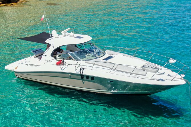 Private Yacht Sea Ray all-inclusive charter in Cabo - Snorkel, paddleboards, and that floating mat