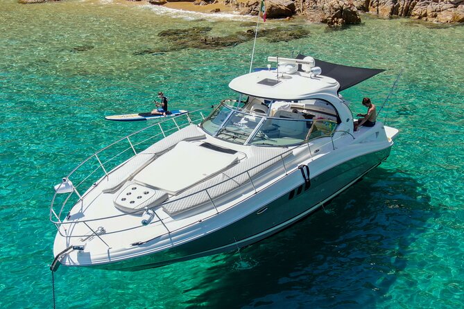 Private Yacht Sea Ray all-inclusive charter in Cabo - Price and value: $1,650 per group (up to 8)