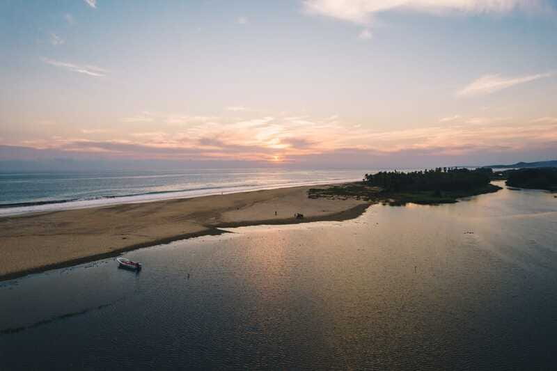 Puerto Escondido: Bioluminescence Night Spectacle - Comfort and safety basics: swimwear, towels, and life jacket fit