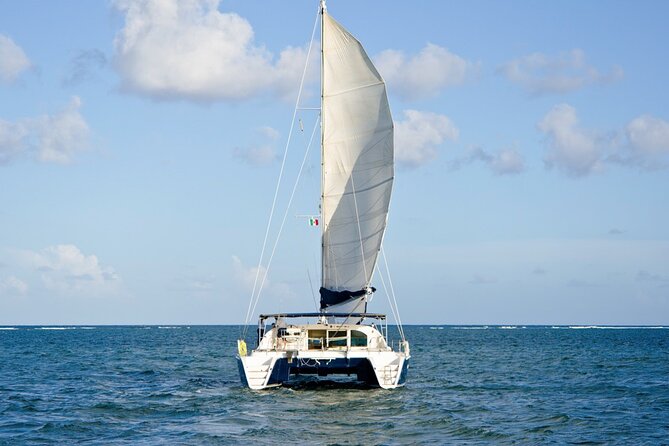 Puerto Morelos Secret Sandbar Catamaran Sail - Paddle Boards, Towels, and Showers: Comfort Matters on Catamarans